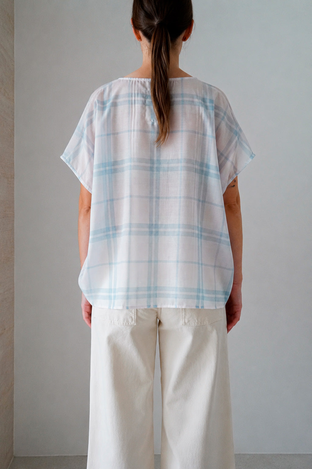 Abelar blouse in checked fabric, back view