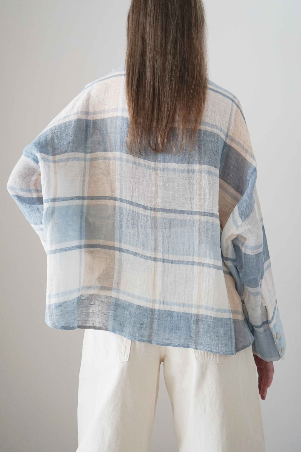 Camisa Villa Azul a cuadros, vista trasera